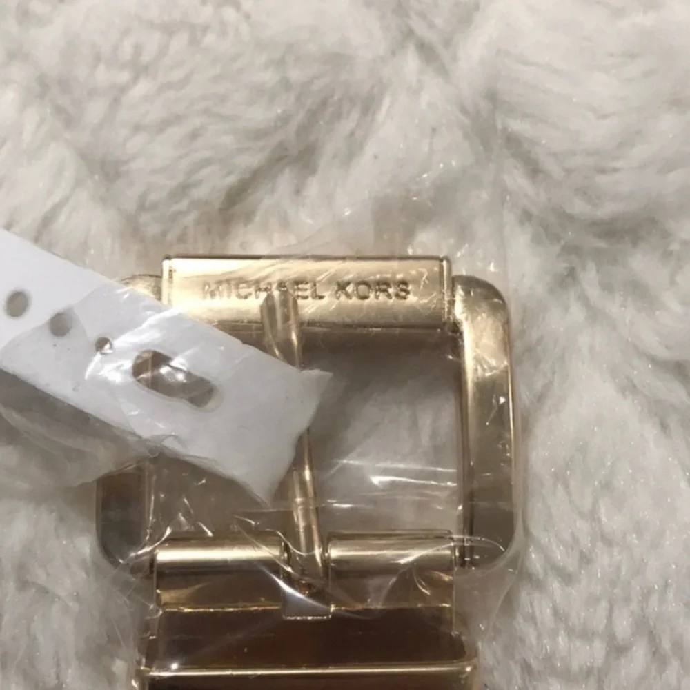 Michael Kors Twist Reversible Women Belt Brown & Vanilla MK Signature.Size Large